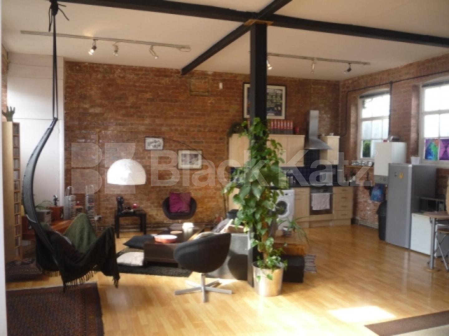 			1 Bedroom, 1 bath, 1 reception Mews House			 Colina Mews, Haringey