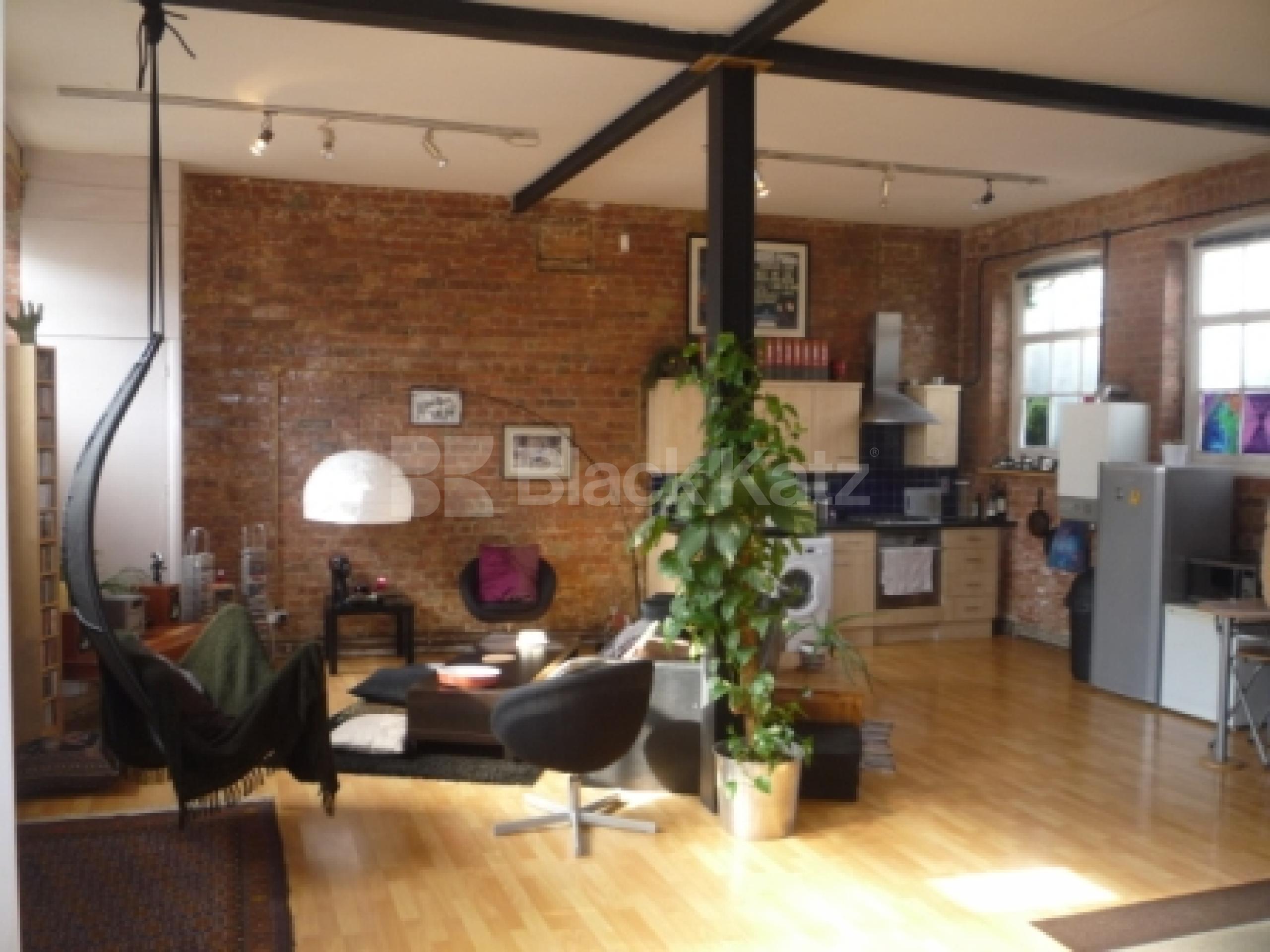 			1 Bedroom, 1 bath, 1 reception Mews House			 Colina Mews, Haringey N15