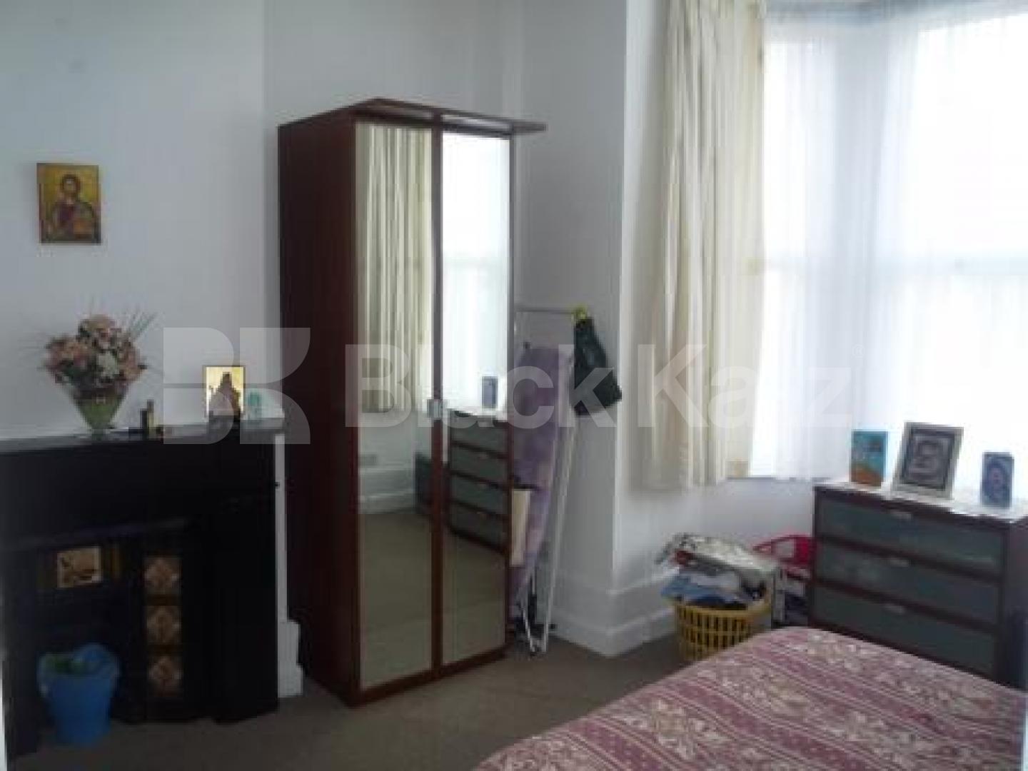 			2 Bedroom, 1 bath, 1 reception Flat			 Park Avenue, ALEXANDRA PALACE