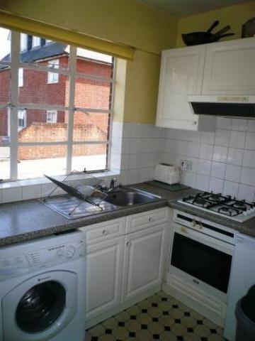 			1 month deposit instead of 6 weeks, saving you £750!, 3 Bedroom, 1 bath, 1 reception Flat			 West End Lane, WEST HAMPSTEAD