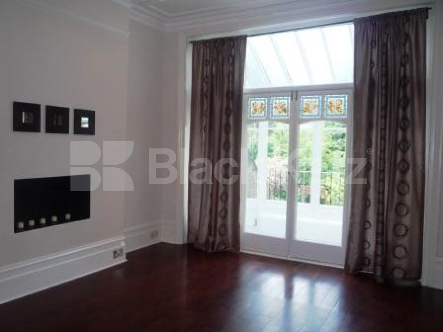 			LET!, 2 Bedroom, 1 bath, 1 reception House			 Muswell Road, Muswell Road