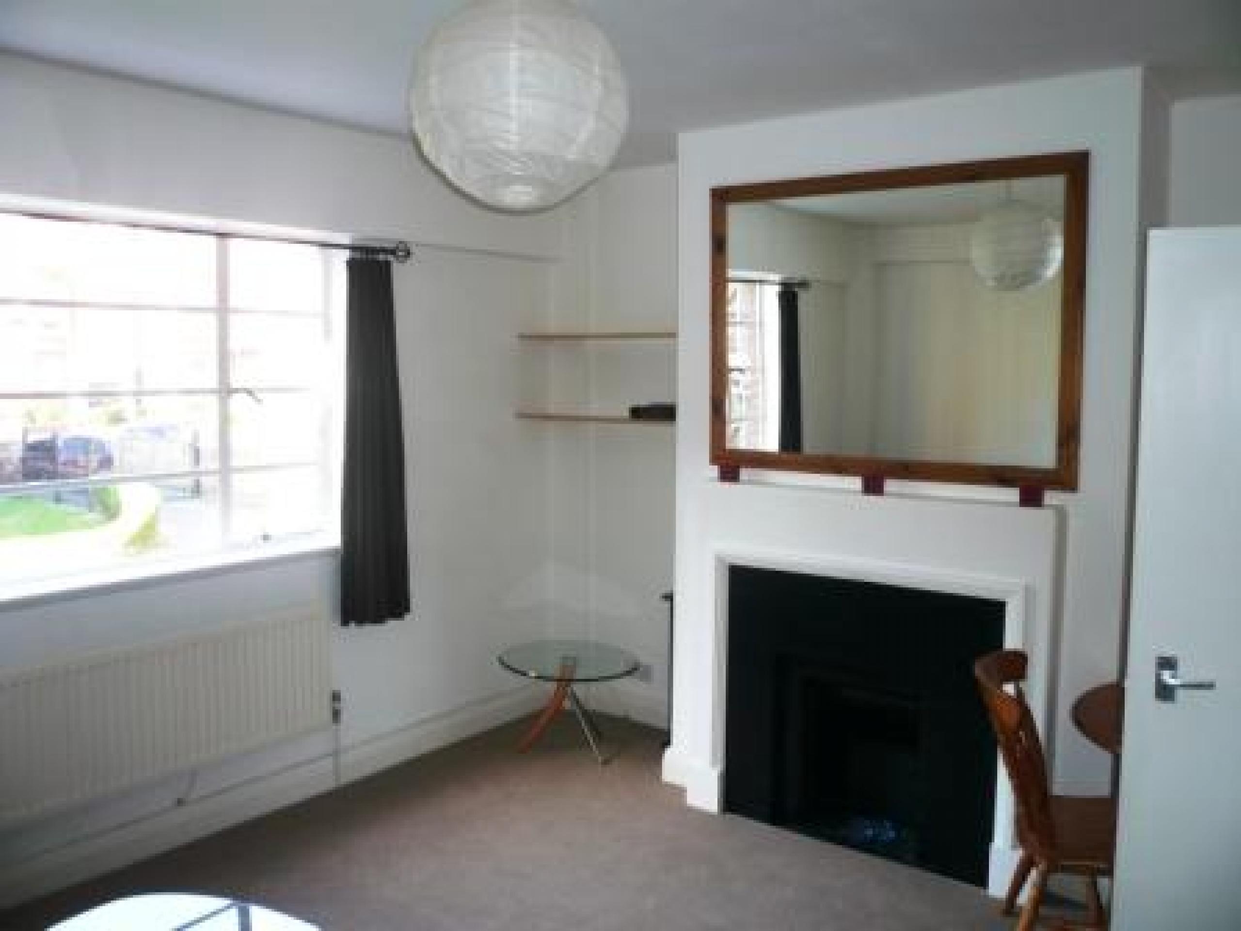 			1 month deposit instead of 6 weeks, saving you £750!, 3 Bedroom, 1 bath, 1 reception Flat			 West End Lane, WEST HAMPSTEAD NW6