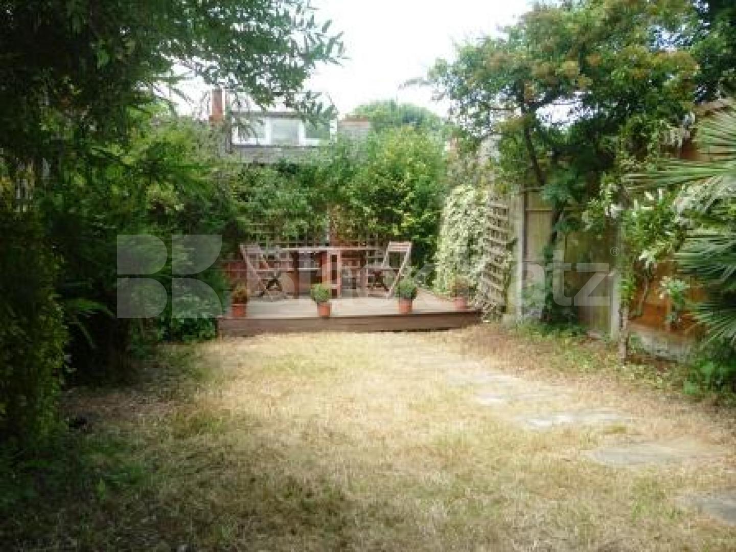 			LET!, 2 Bedroom, 1 bath, 1 reception House			 Muswell Road, Muswell Road