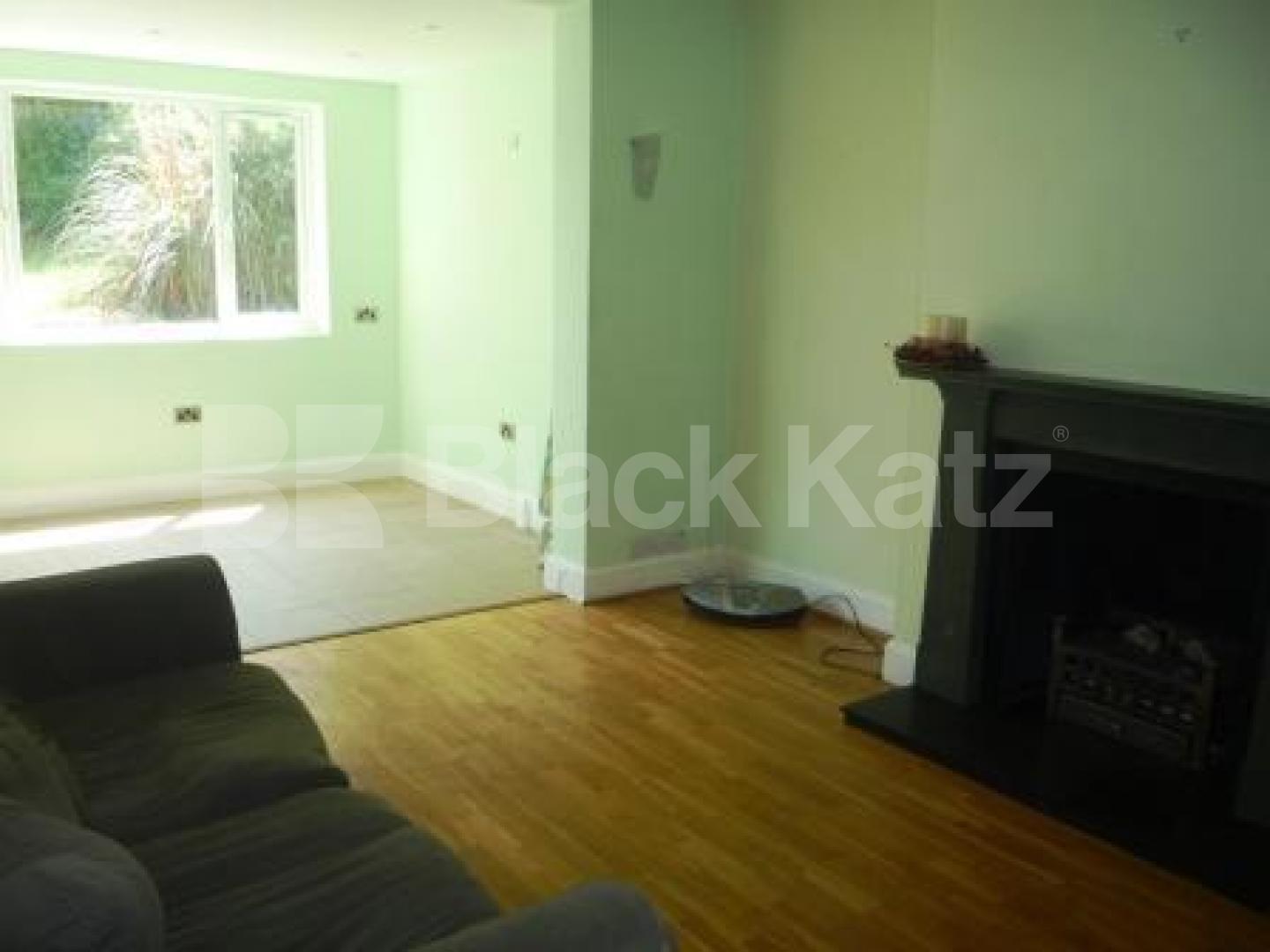 			4 Bedroom, 1 bath, 1 reception House			 Albert Road, ALEXANDRA PALACE N22