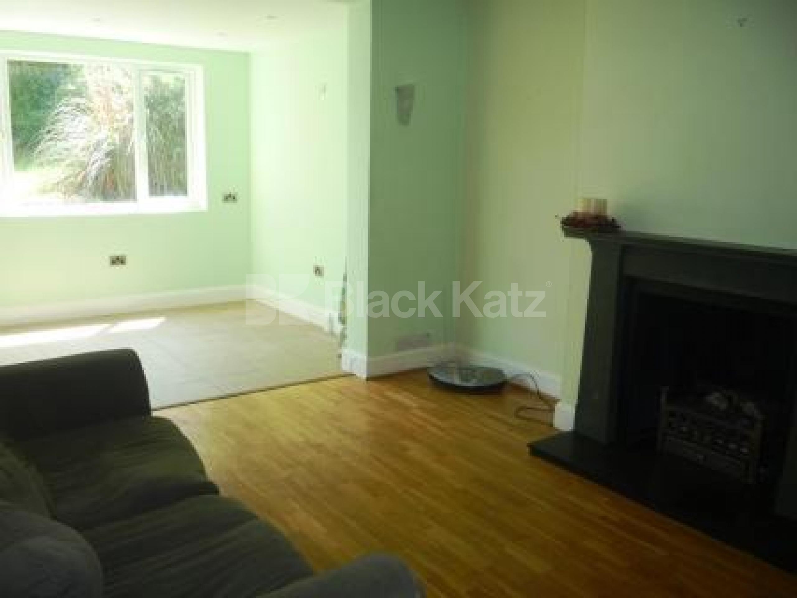 			4 Bedroom, 1 bath, 1 reception House			 Albert Road, ALEXANDRA PALACE N22 N22