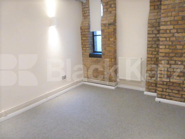 			STUNNING 3 BEDROOM WAREHOUSE CONVERSION , 3 Bedroom, 1 bath, 1 reception Flat			 SPRINGFIELD HOUSE LOFTS-TYSSEN STREET, DALSTON-HAGGERSTON-SHOREDITCH