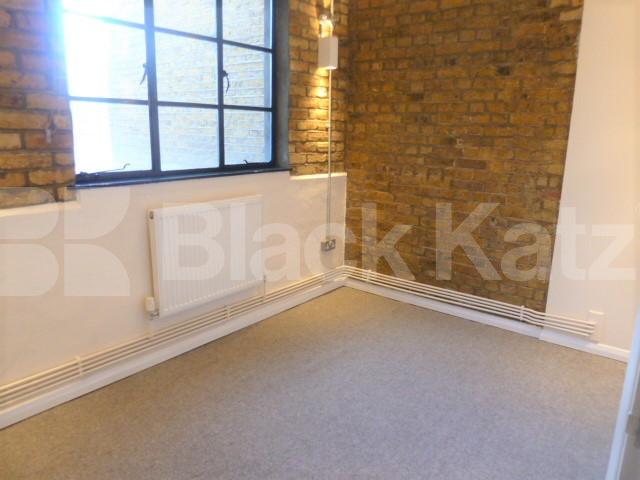 			STUNNING 3 BEDROOM WAREHOUSE CONVERSION , 3 Bedroom, 1 bath, 1 reception Flat			 SPRINGFIELD HOUSE LOFTS-TYSSEN STREET, DALSTON-HAGGERSTON-SHOREDITCH