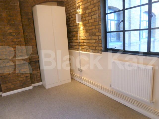 			STUNNING 3 BEDROOM WAREHOUSE CONVERSION , 3 Bedroom, 1 bath, 1 reception Flat			 SPRINGFIELD HOUSE LOFTS-TYSSEN STREET, DALSTON-HAGGERSTON-SHOREDITCH