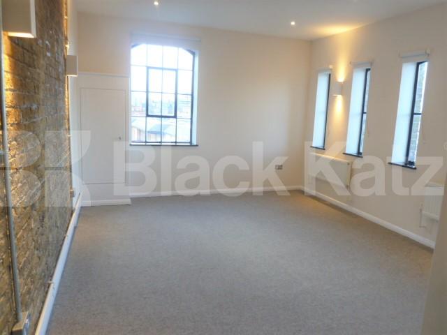 			STUNNING 3 BEDROOM WAREHOUSE CONVERSION , 3 Bedroom, 1 bath, 1 reception Flat			 SPRINGFIELD HOUSE LOFTS-TYSSEN STREET, DALSTON-HAGGERSTON-SHOREDITCH