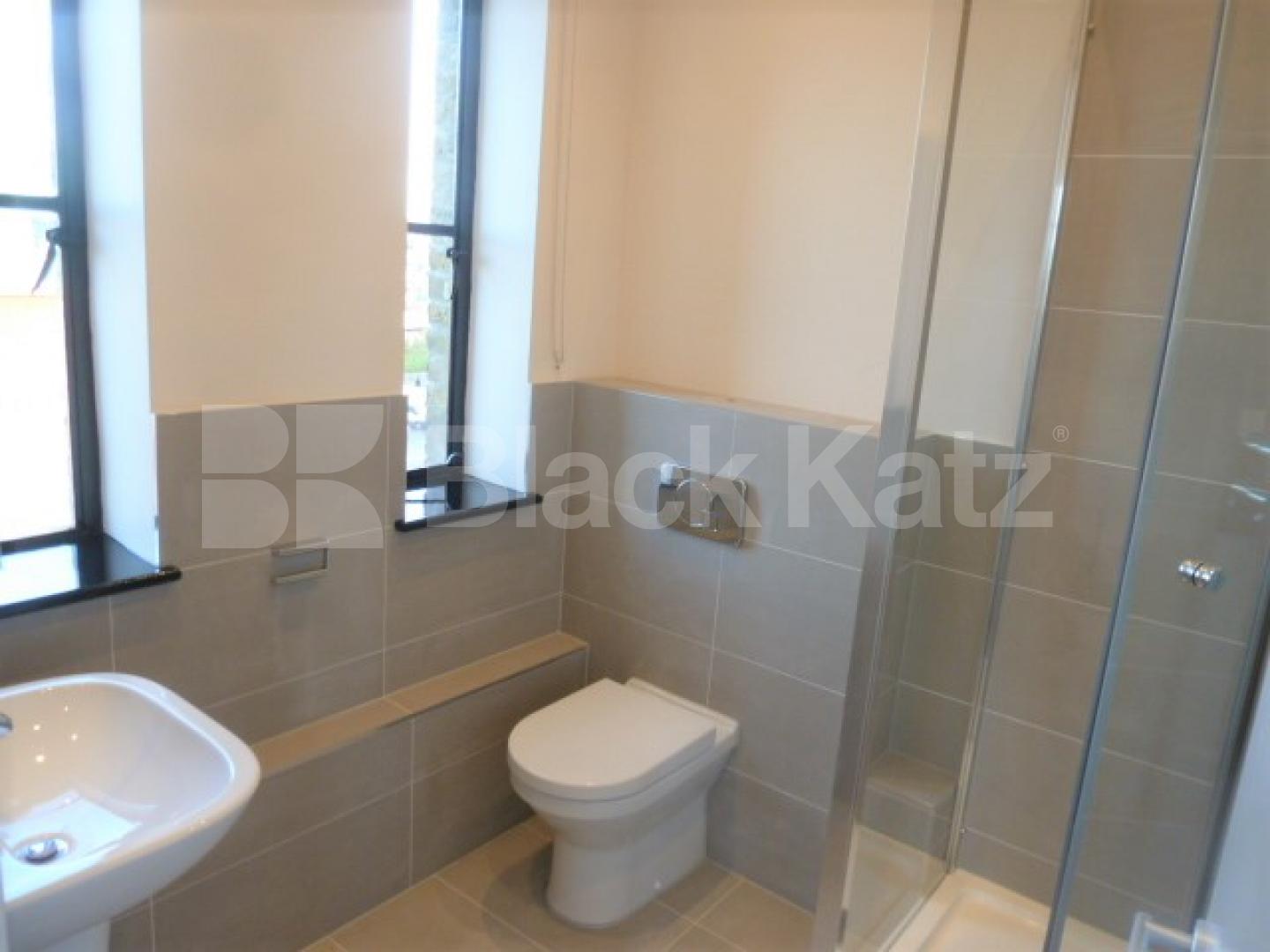 			STUNNING 3 BEDROOM WAREHOUSE CONVERSION , 3 Bedroom, 1 bath, 1 reception Flat			 SPRINGFIELD HOUSE LOFTS-TYSSEN STREET, DALSTON-HAGGERSTON-SHOREDITCH