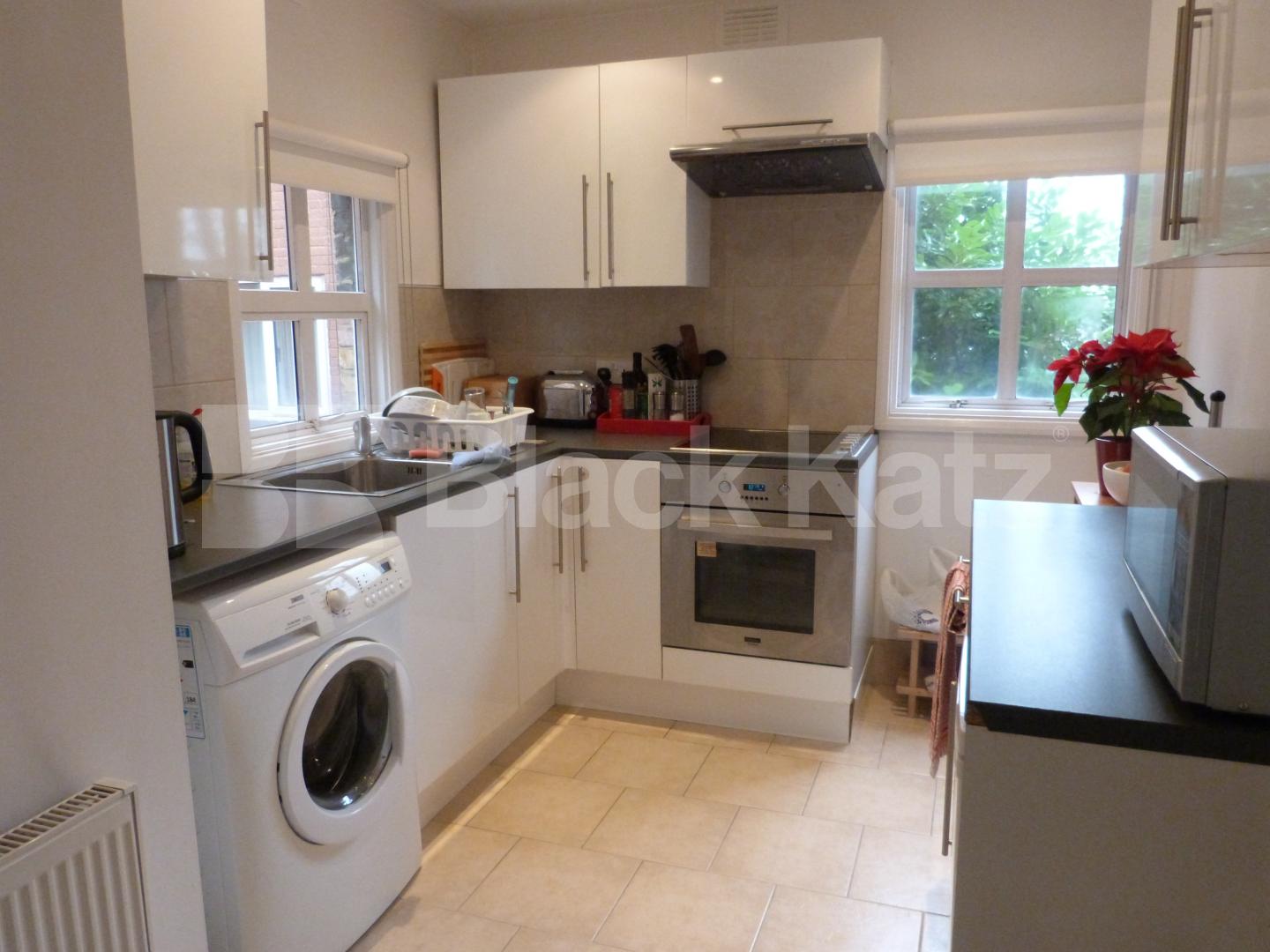 			Fantastic Location!, 1 Bedroom, 1 bath, 1 reception Ground Floor Flat			 Crescent Road, Crouch End