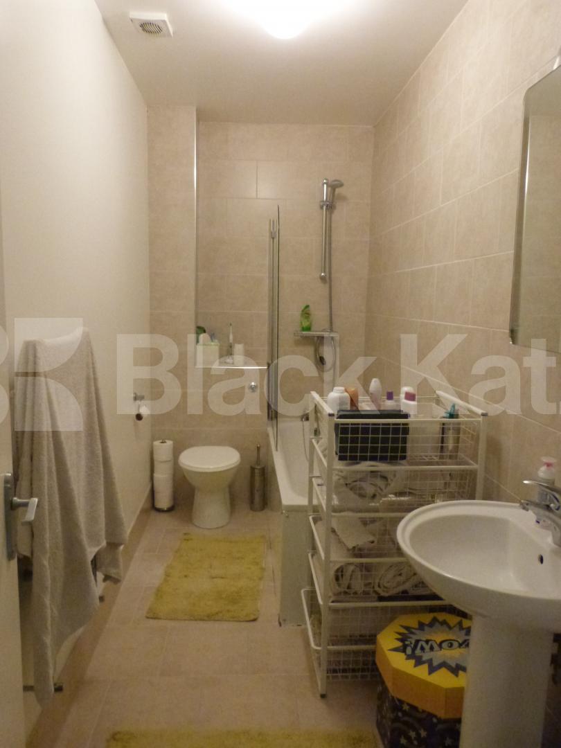 			Fantastic Location!, 1 Bedroom, 1 bath, 1 reception Ground Floor Flat			 Crescent Road, Crouch End