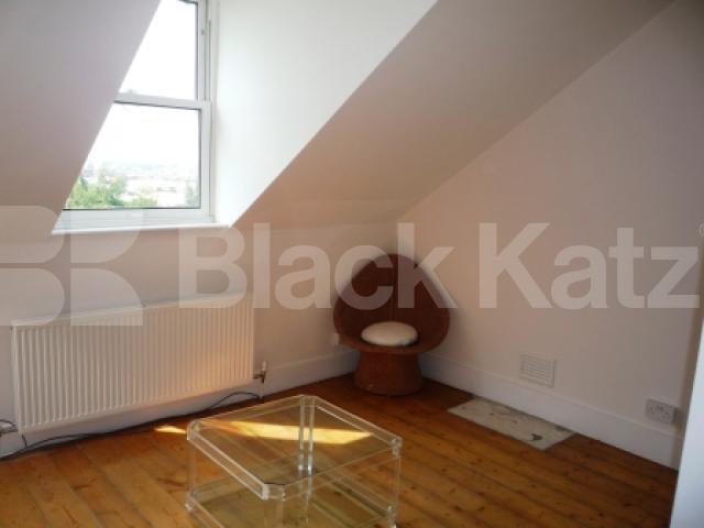 			LET, 1 Bedroom, 1 bath, 1 reception Flat			 Ridge Road, CROUCH END