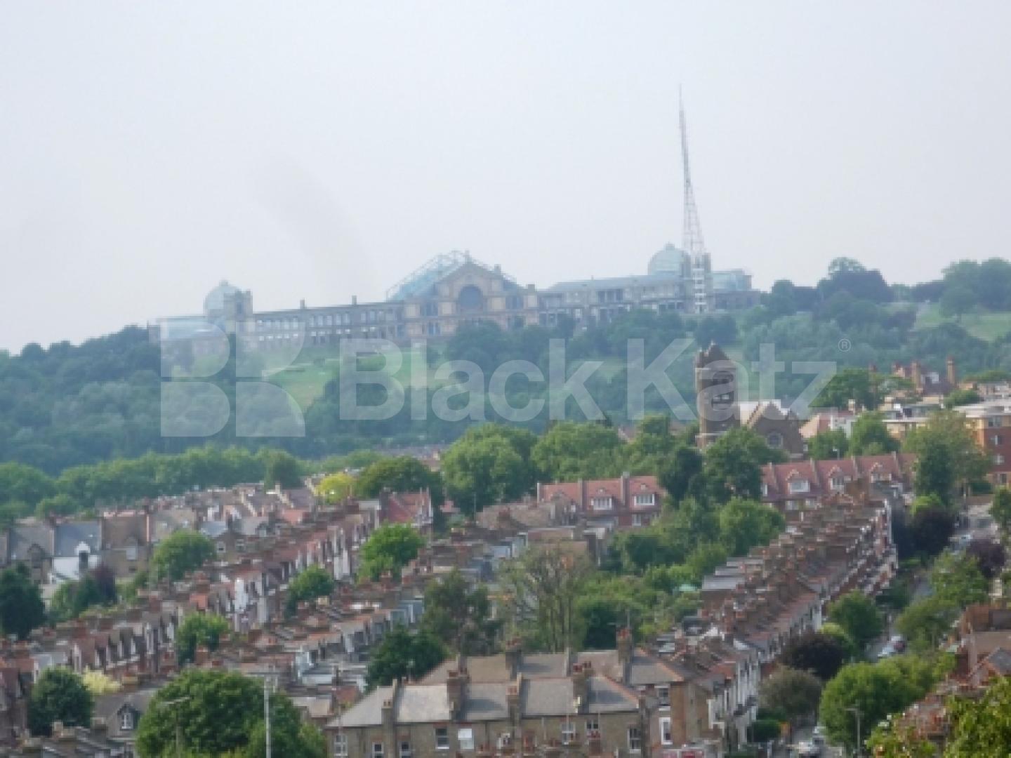 			LET, 1 Bedroom, 1 bath, 1 reception Flat			 Ridge Road, CROUCH END