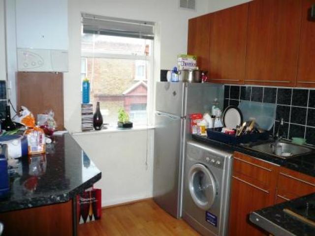 			VIEWINGS HIGHLY RECOMMENDED!, 1 Bedroom, 1 bath, 1 reception Flat			 Balmorel Road, WILLESDEN GREEN