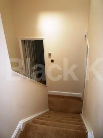 			3 Bedroom, 1 bath, 1 reception Flat			 Kings Avenue, Muswel Hill