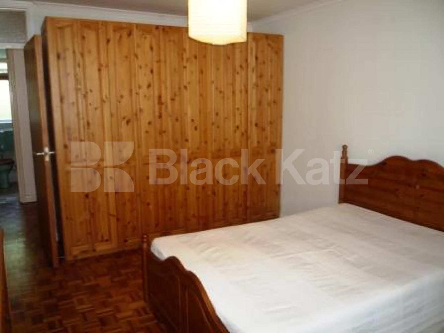 			2 Bedroom, 1 bath, 1 reception Flat			 Waverley Road, CROUCH END