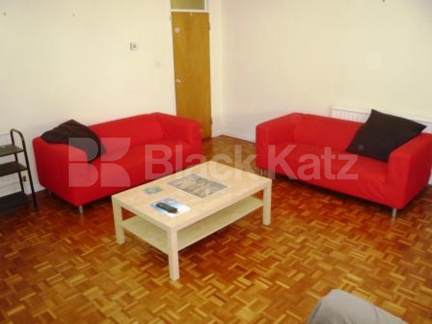 			2 Bedroom, 1 bath, 1 reception Flat			 Waverley Road, CROUCH END