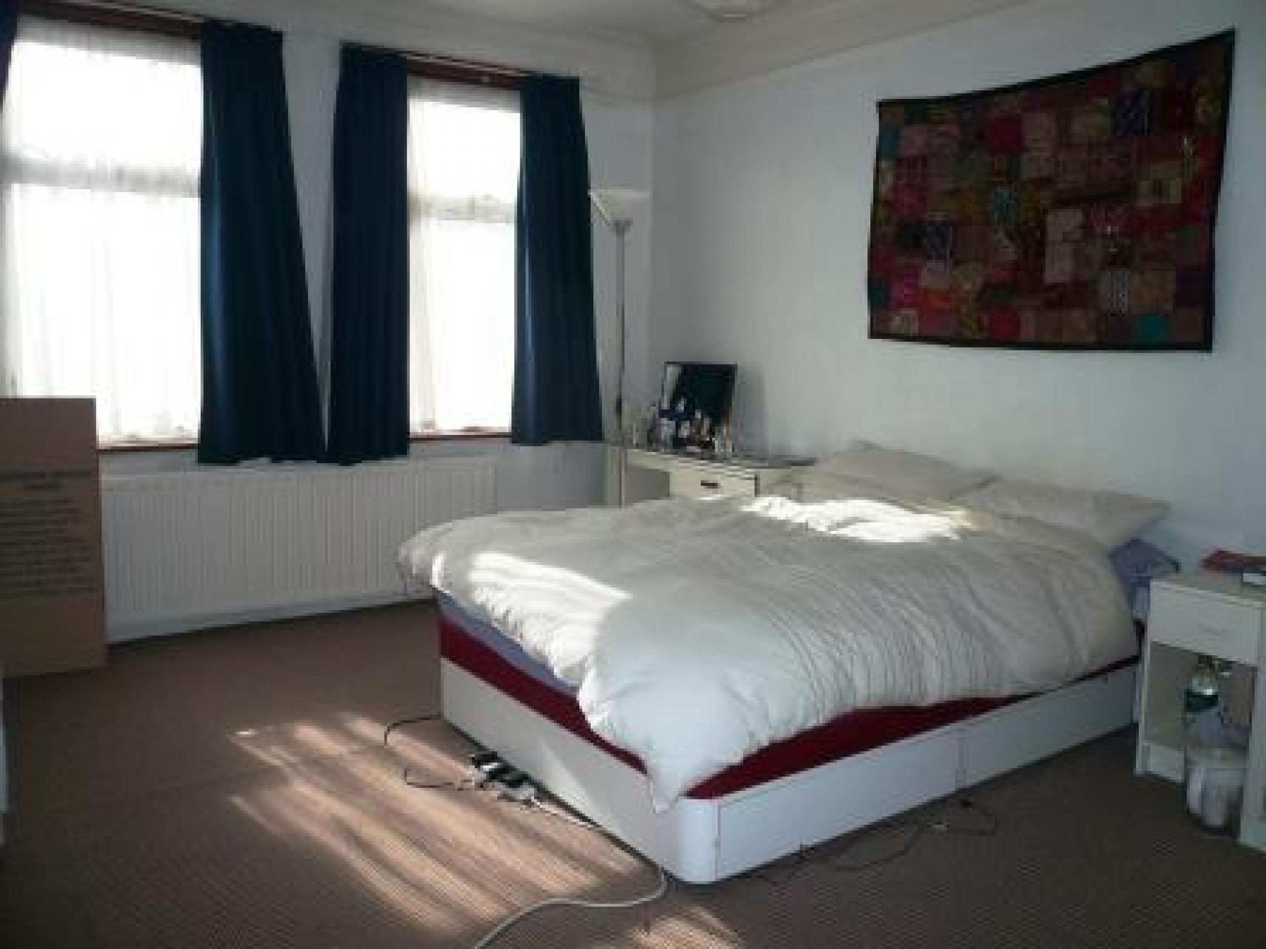 			1 Bedroom, 1 bath, 1 reception Flat			 Staverton Road, WILLESDEN GREEN NW2
