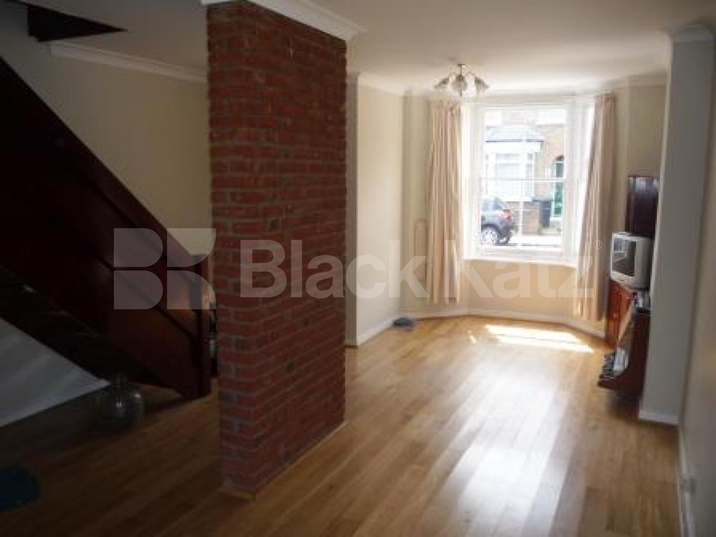 			LET!, 4 Bedroom, 1 bath, 1 reception House			 Fletton Road, BOUNDS GREEN