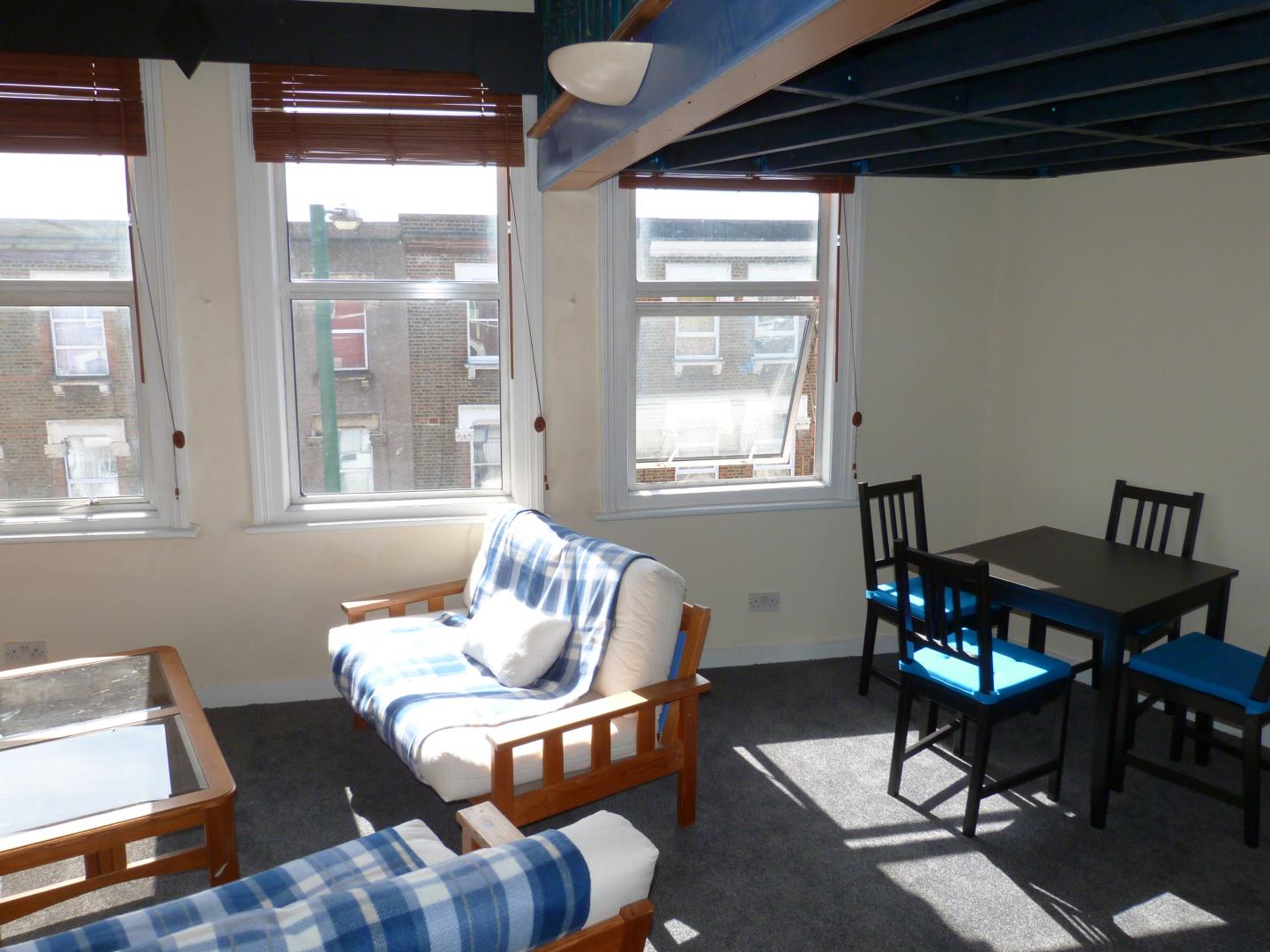 			2 Bedroom, 1 bath, 1 reception Flat			 Willesden Lane, KILBURN
