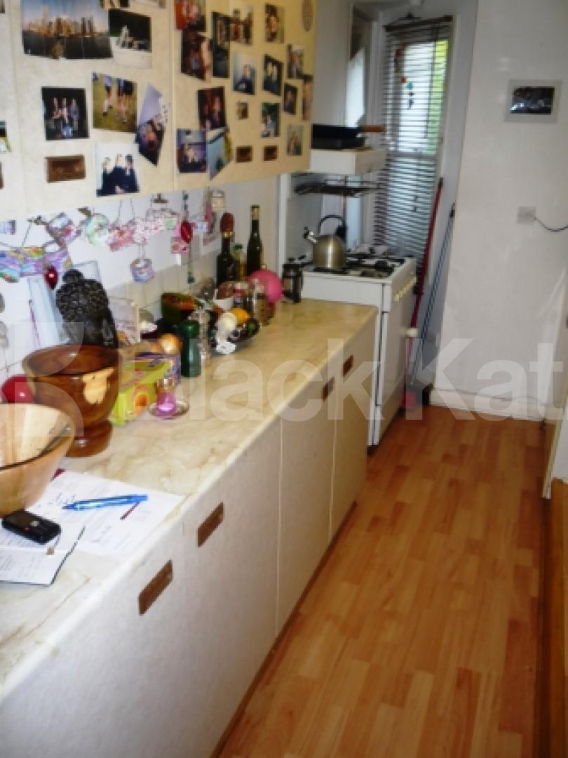 			2 Bedroom, 1 bath, 1 reception Flat			 Vartry Road, Seven Sisters