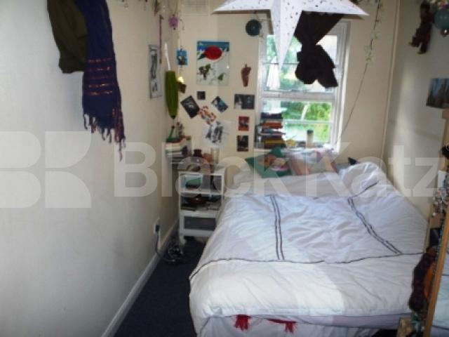 			2 Bedroom, 1 bath, 1 reception Flat			 Vartry Road, Seven Sisters
