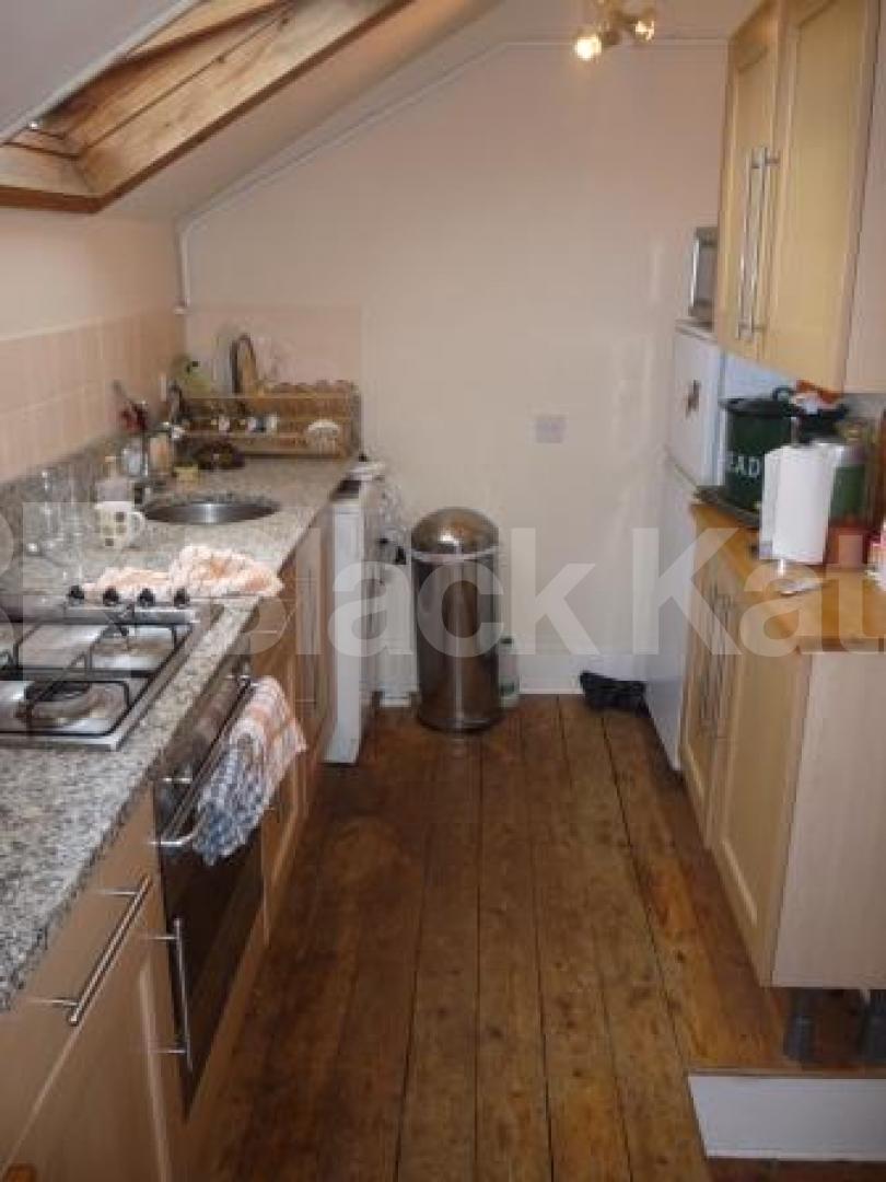 			LET!, 1 Bedroom, 1 bath, 1 reception Flat			 Rathcoole Gardens, CROUCH END