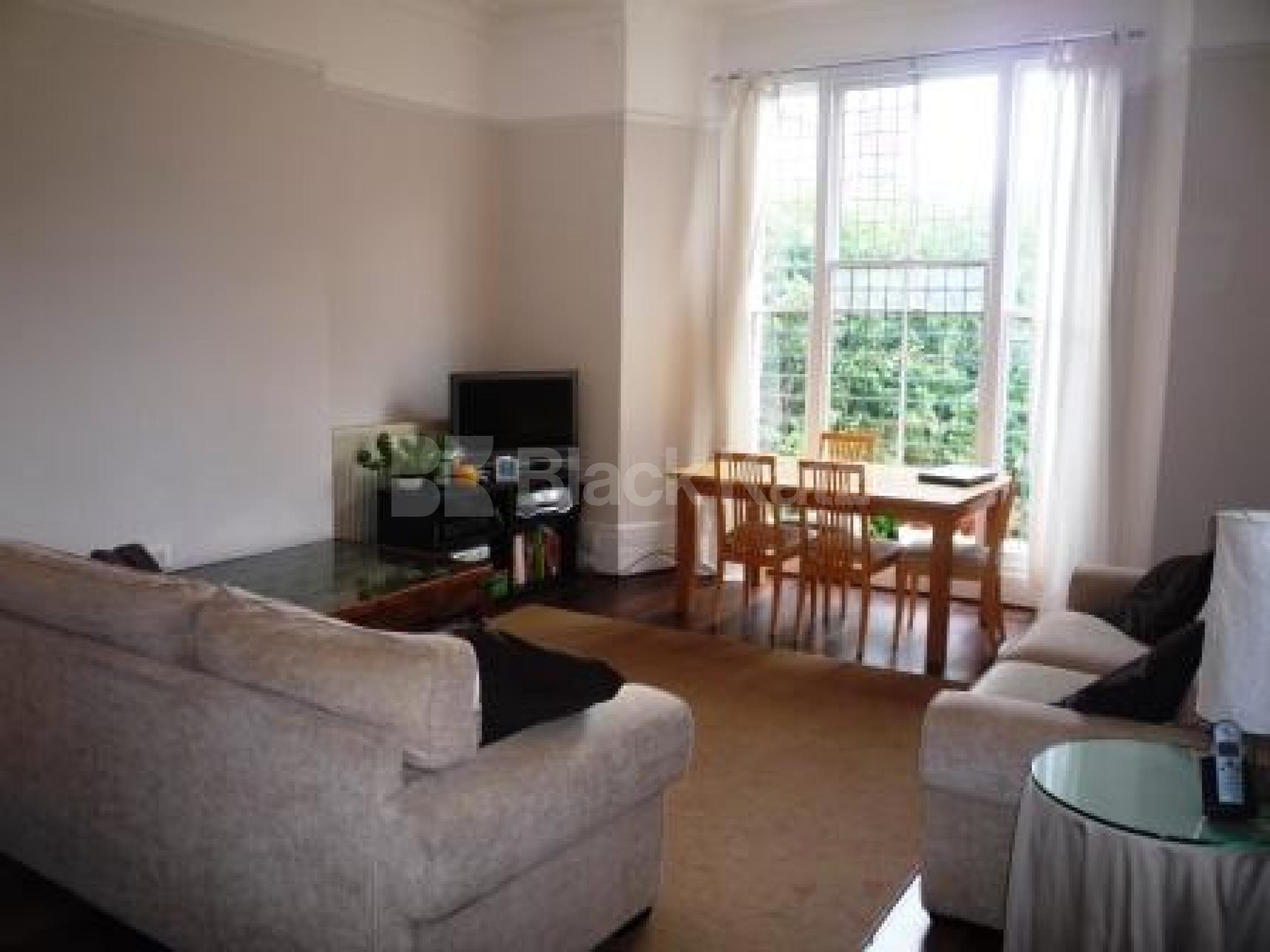 			LET!, 3 Bedroom, 1 bath, 1 reception Flat			 Haringey Park, CROUCH END N8