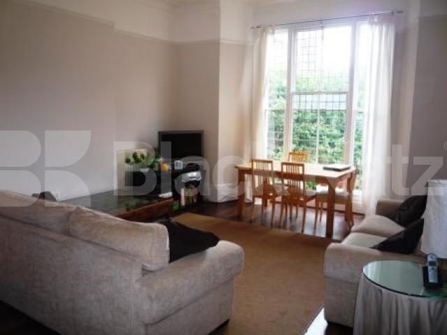 			LET!, 3 Bedroom, 1 bath, 1 reception Flat			 Haringey Park, CROUCH END