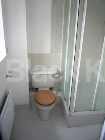 			LET!, 3 Bedroom, 1 bath, 1 reception House			 Osier Crescent, MUSWELL HILL N10