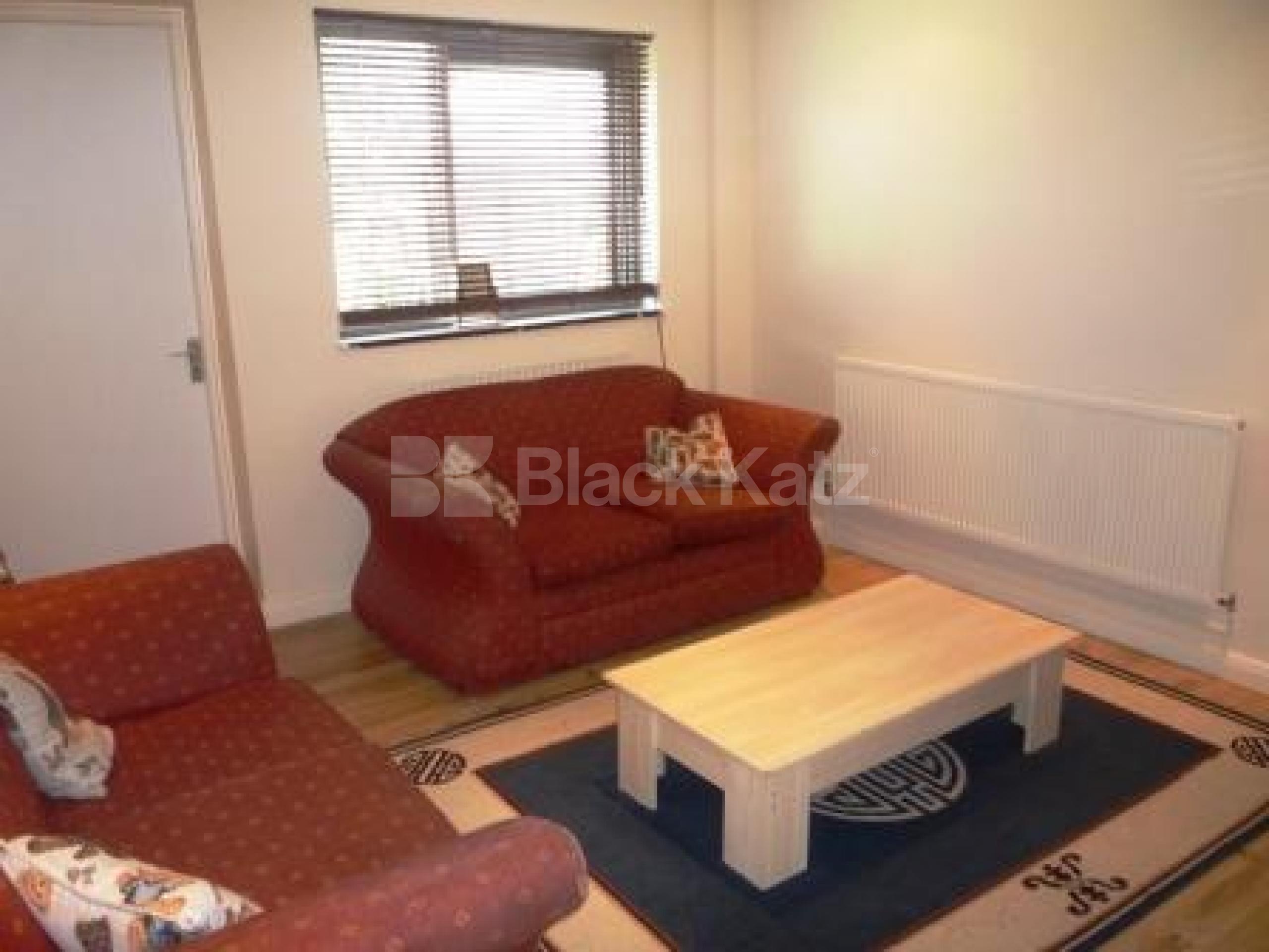 			4 Bedroom, 1 bath, 1 reception House			 Minster Walk, CROUCH END N8