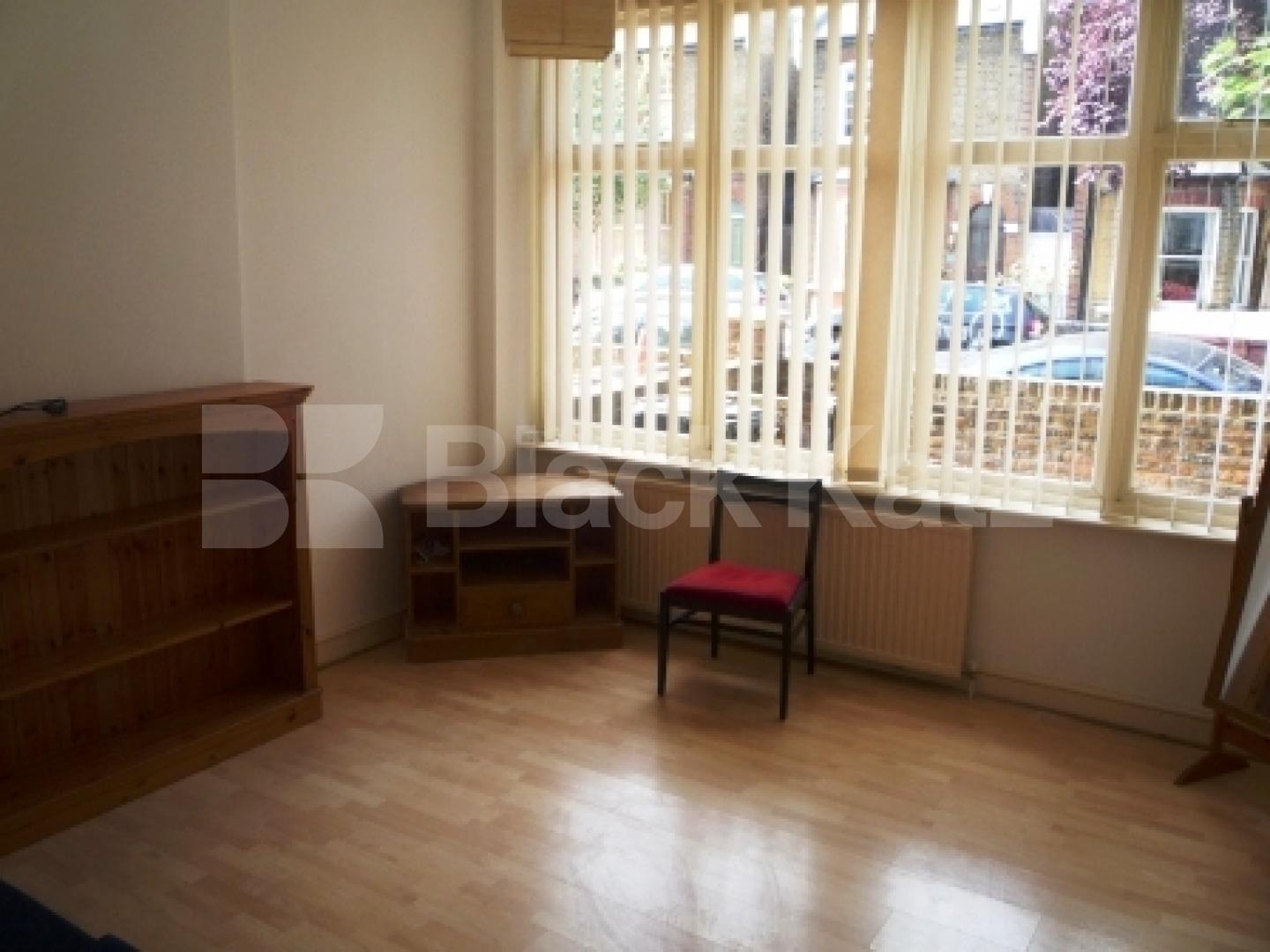 			LET, 2 Bedroom, 1 bath, 1 reception Flat			 Wetherill Road, MUSWELL HILL