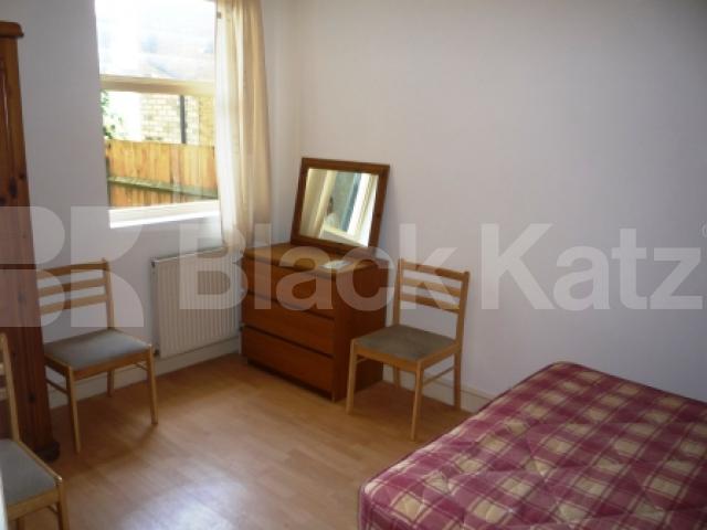 			LET, 2 Bedroom, 1 bath, 1 reception Flat			 Wetherill Road, MUSWELL HILL