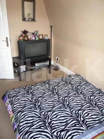 			2 Bedroom, 1 bath, 1 reception Flat			 Sydney Road, Muswel Hill