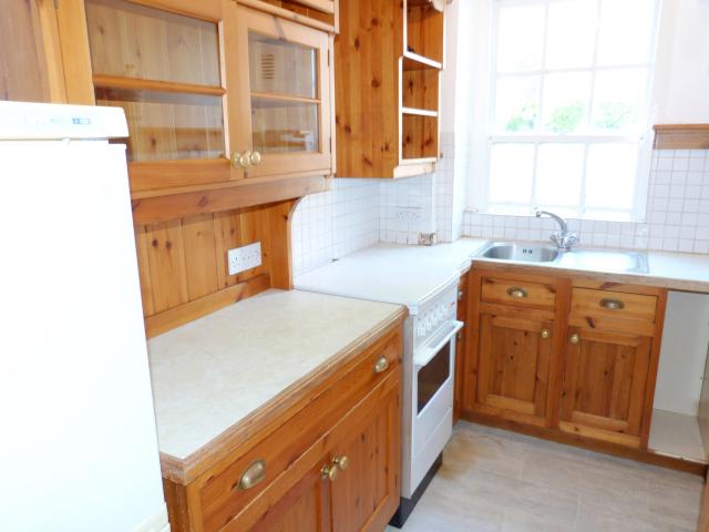 			NEW INSTRUCTION, Studio Apartment, 1 bath, 1 reception Studio			 Eton College Road, BELSIZE PARK/CHALK FARM