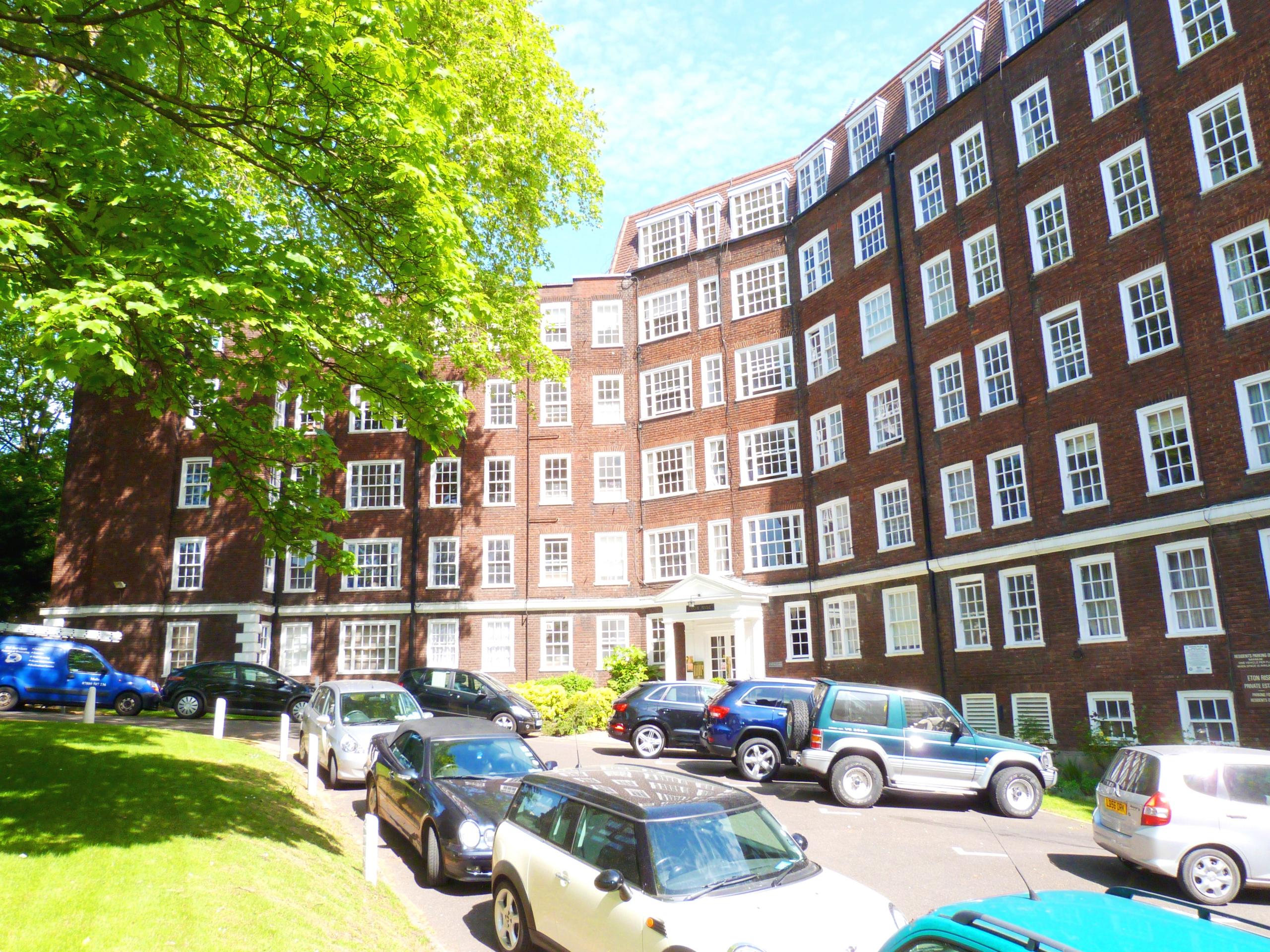 			NEW INSTRUCTION, Studio Apartment, 1 bath, 1 reception Studio			 Eton College Road, BELSIZE PARK/CHALK FARM NW3