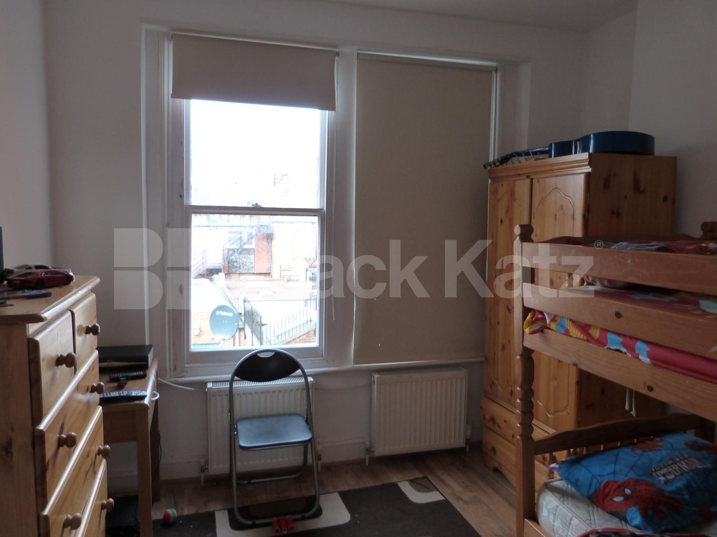 			Fabulous Views !, 2 Bedroom, 1 bath, 1 reception Flat			 Athenaeum Place, Muswell Hill