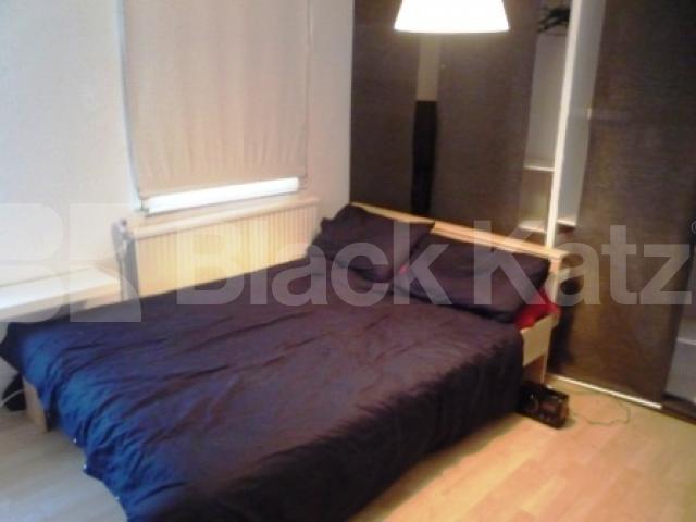 			3 Bedroom, 1 bath, 1 reception Flat			 Middle Lane, CROUCH END