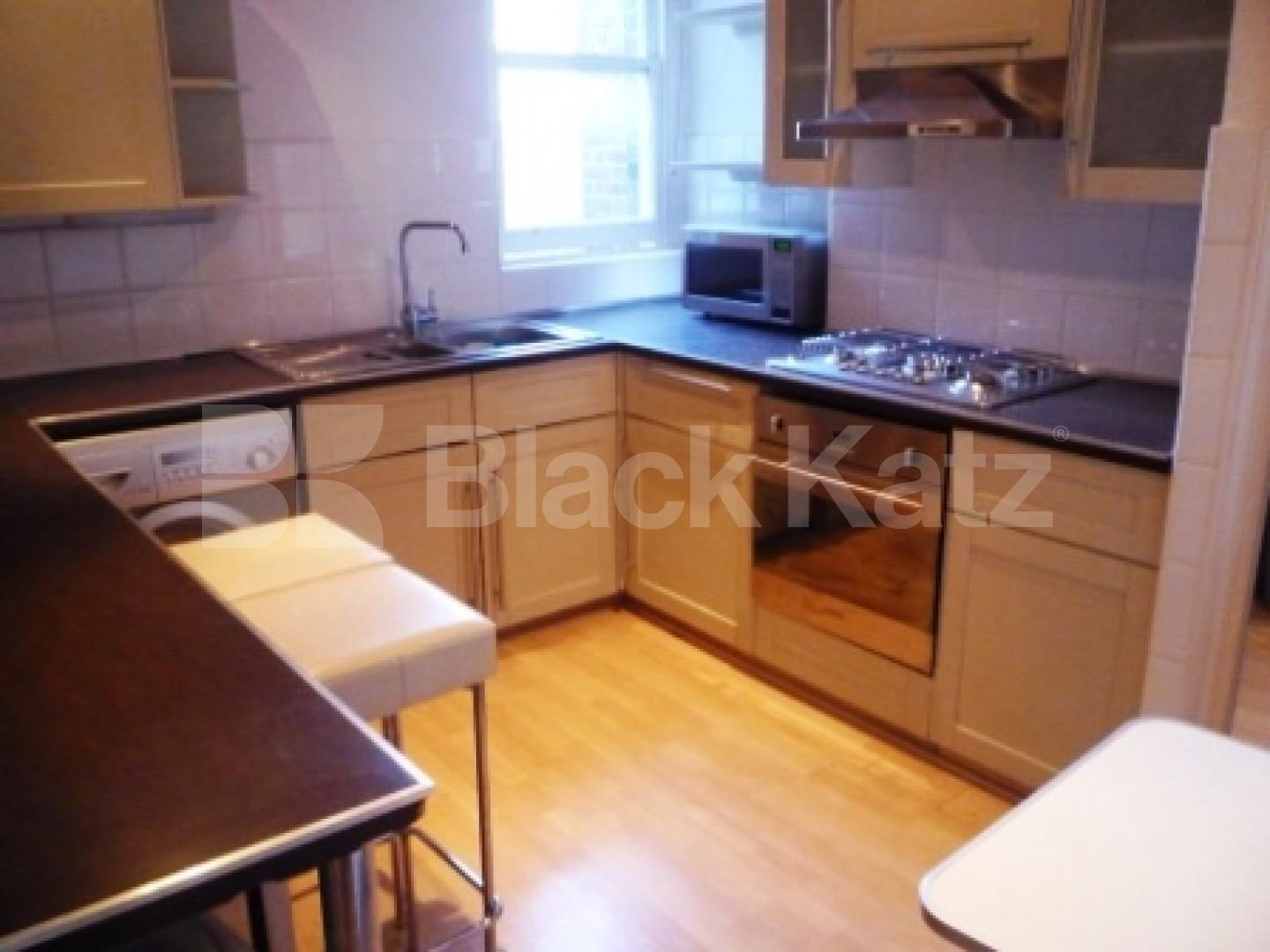 			3 Bedroom, 1 bath, 1 reception Flat			 Middle Lane, CROUCH END