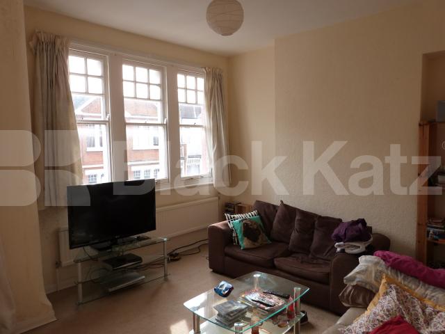 			MUST SEE! , 5 Bedroom, 1 bath, 1 reception House			 Felix Avenue, Crouch End