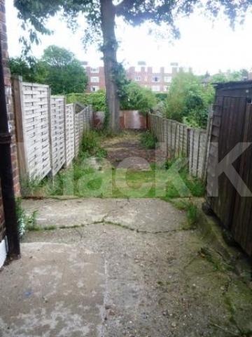 			GARDEN FLAT!, 3 Bedroom, 1 bath, 1 reception Ground Floor Flat			 Marlborough Road, Bounds Green
