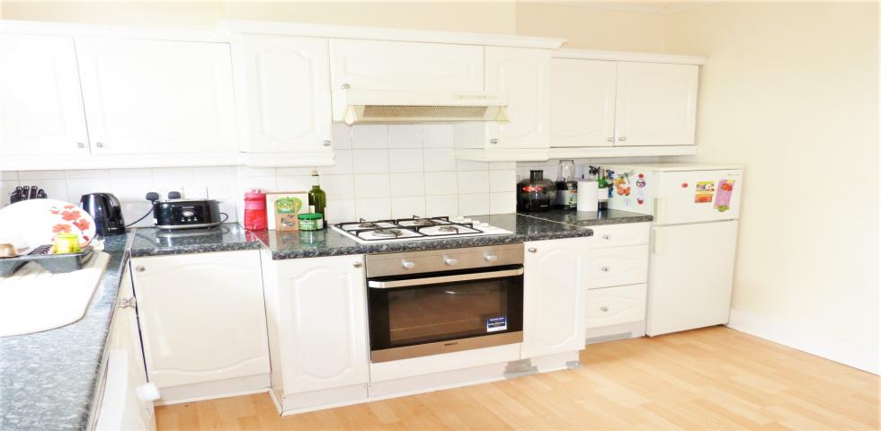 			NEW INSTRUCTION, 2 Bedroom, 1 bath, 1 reception Flat			 Quex Road, WEST HAMPSTEAD