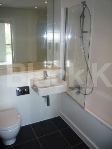 			LET!, 2 Bedroom, 1 bath, 1 reception Flat			 Sutton Road, Muswell Hill