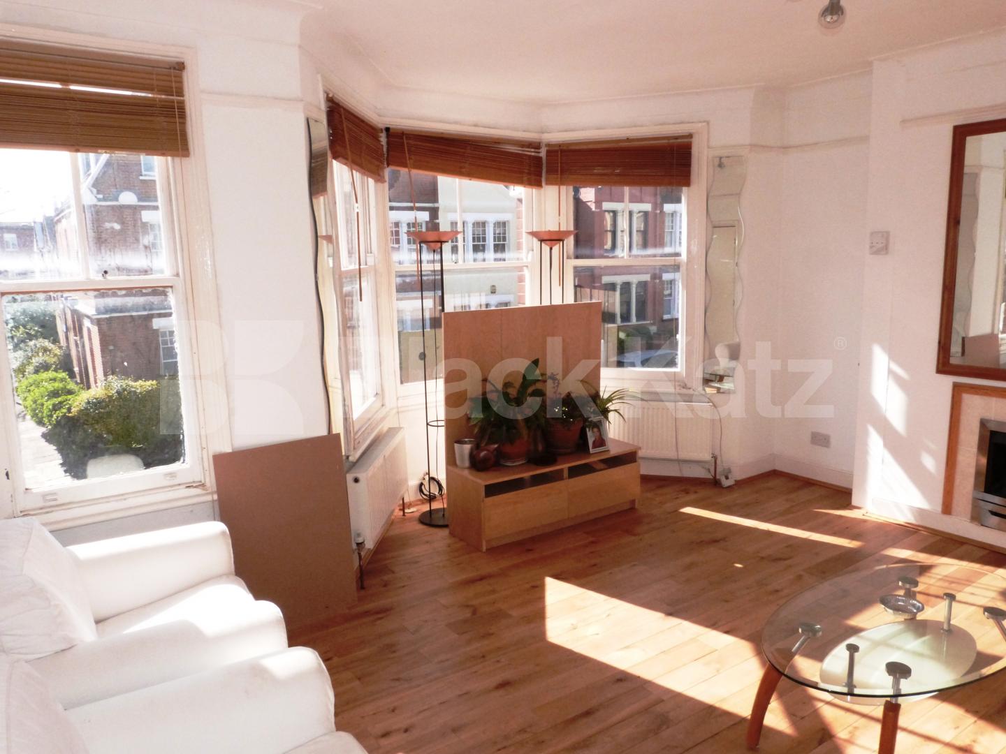 			Great 2 Bed Garden Flat, 2 Bedroom, 1 bath, 1 reception Flat			 Harvey Road, Crouch End