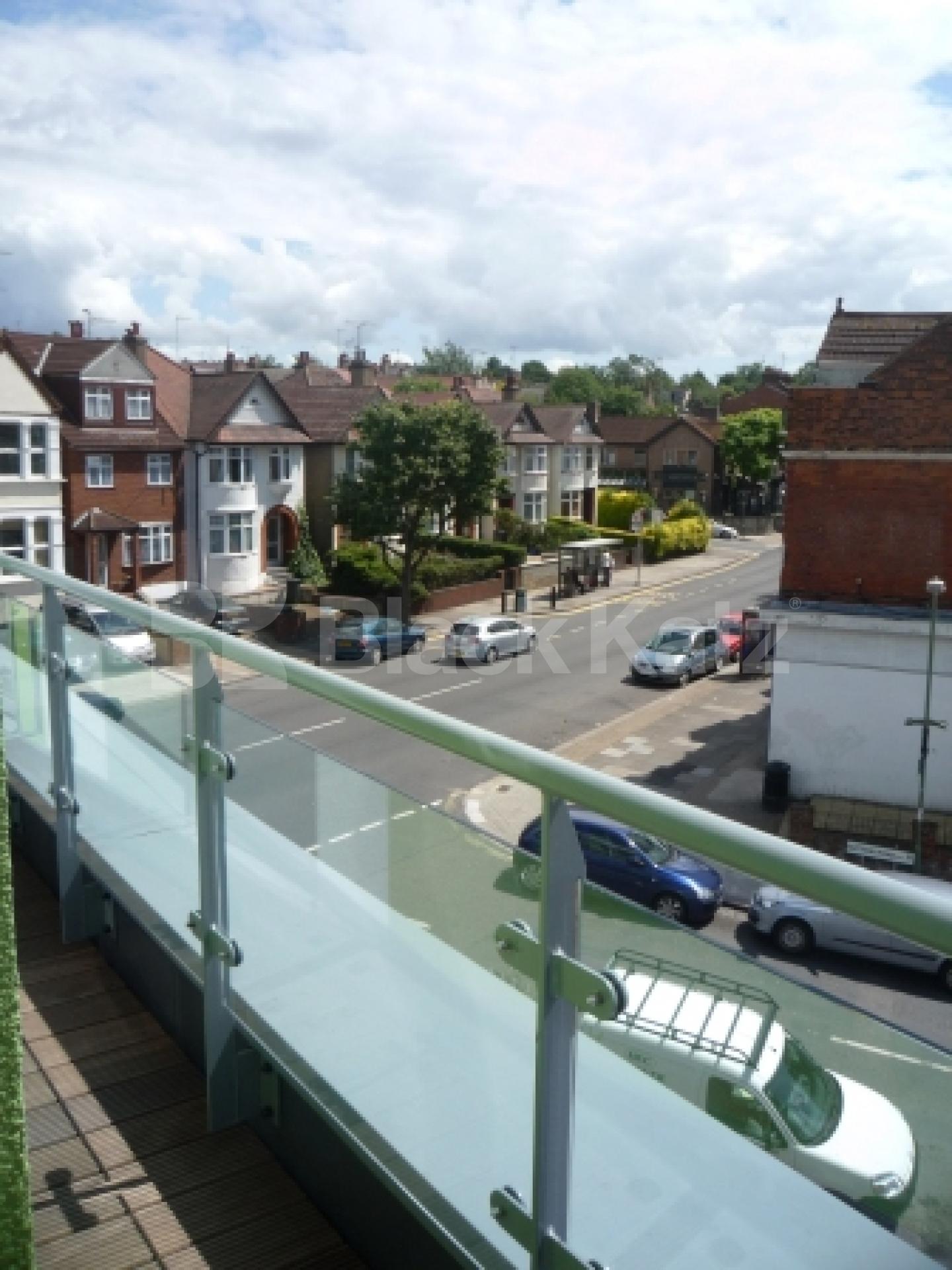 			LET!, 2 Bedroom, 1 bath, 1 reception Flat			 Sutton Road, Muswell Hill N10