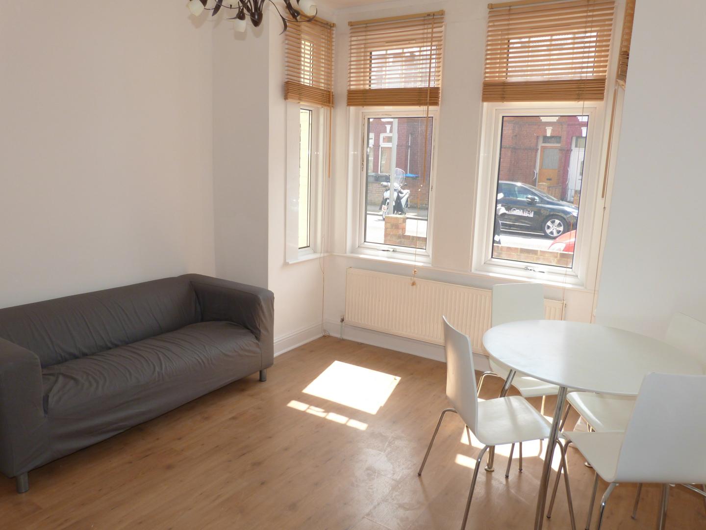 			2 Bedroom, 1 bath, 1 reception Flat			 Balmoral Road, WILLESDEN GREEN
