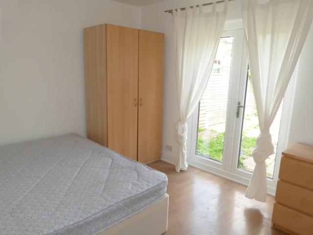 			2 Bedroom, 1 bath, 1 reception Flat			 Balmoral Road, WILLESDEN GREEN