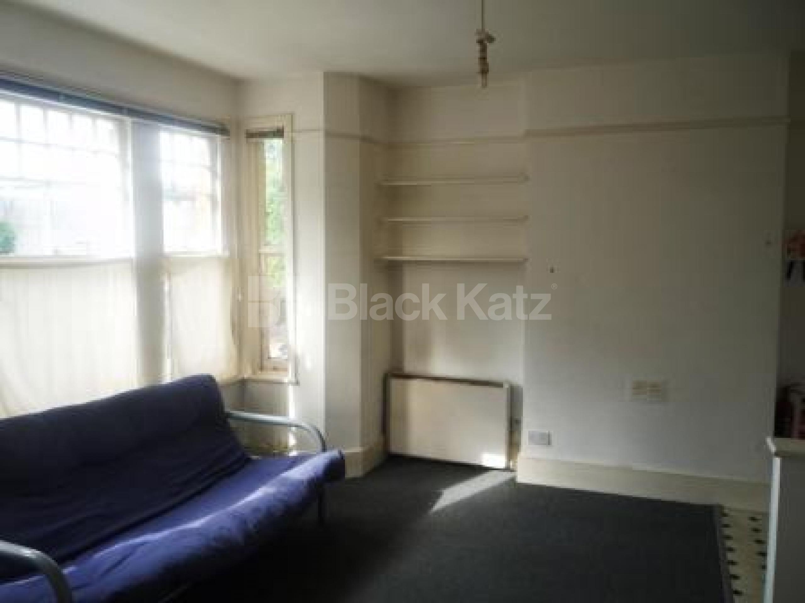 			Studio Apartment, 1 bath, 1 reception Studio			 Haringey Park, CROUCH END N8