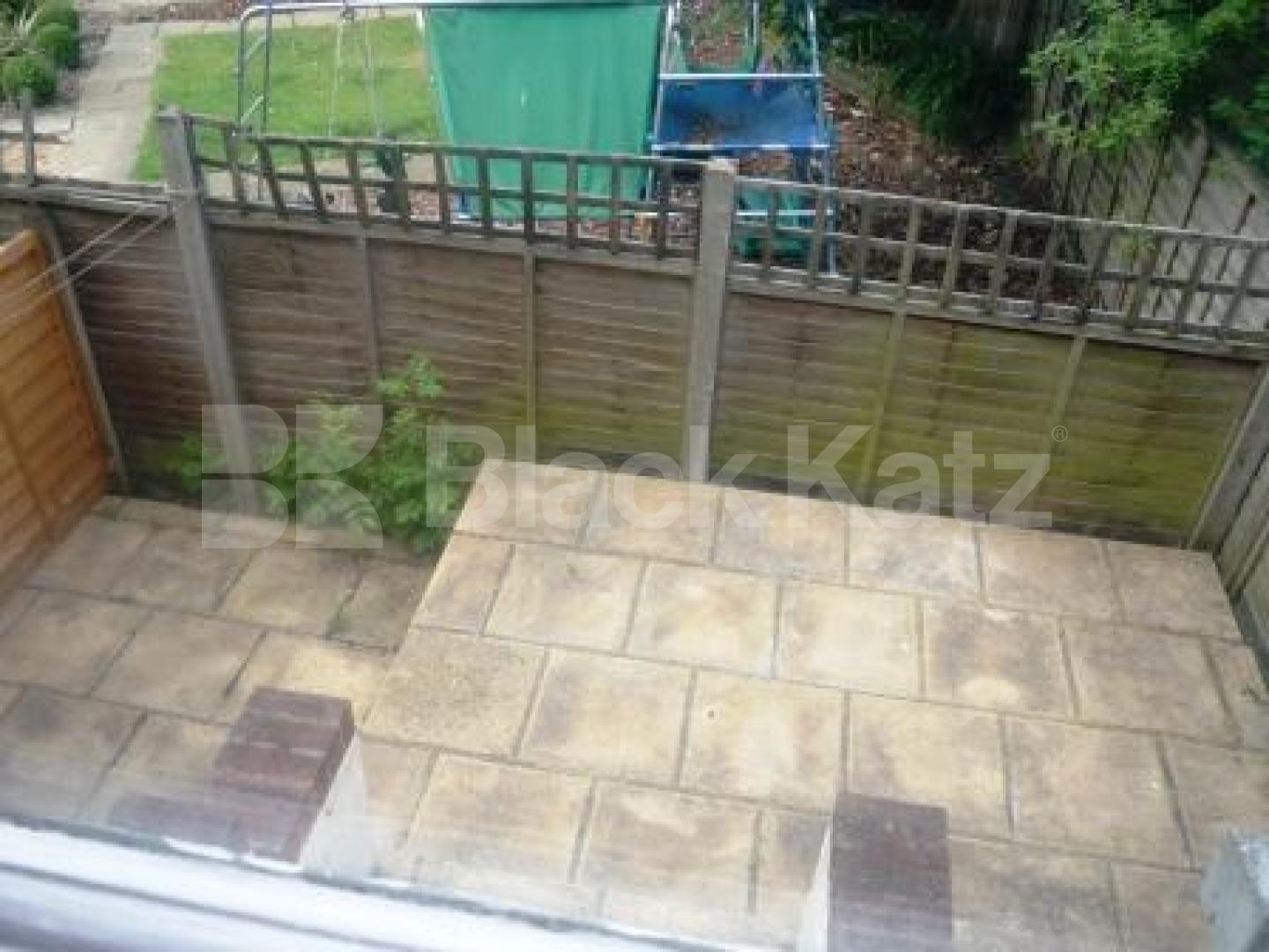 			Studio Apartment, 1 bath, 1 reception Flat			 Crouch Hill, CROUCH END